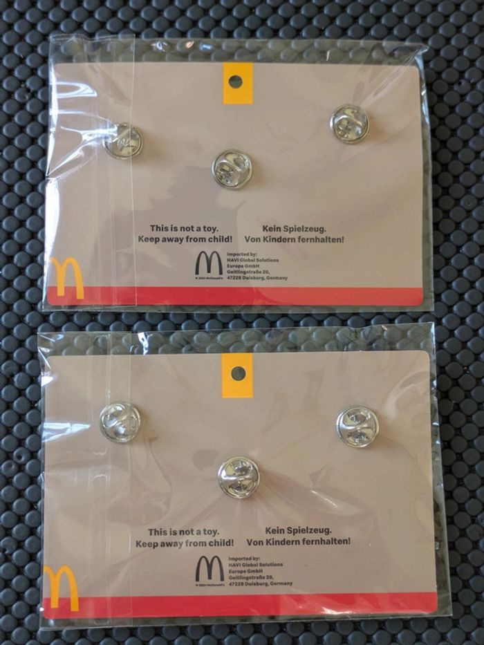Pin's Tokio hotel X Mcdonald's série limitée Allemagne - photo numéro 2