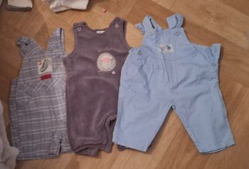 Lot de Vêtement bébés 3 mos