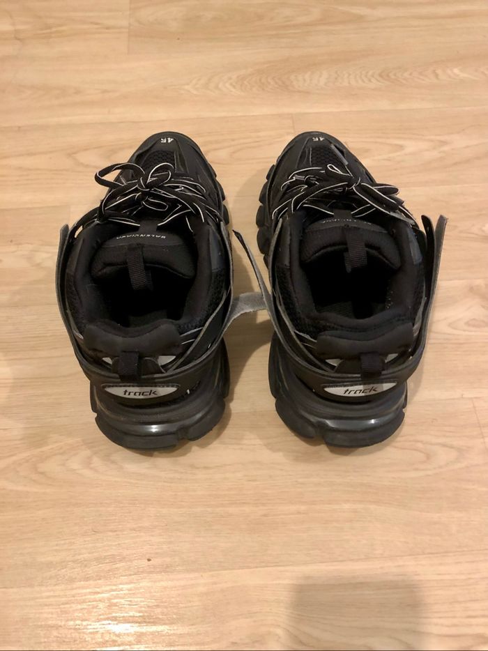 BaLenciaga disponible bon état pointure 44 -45 - photo numéro 3