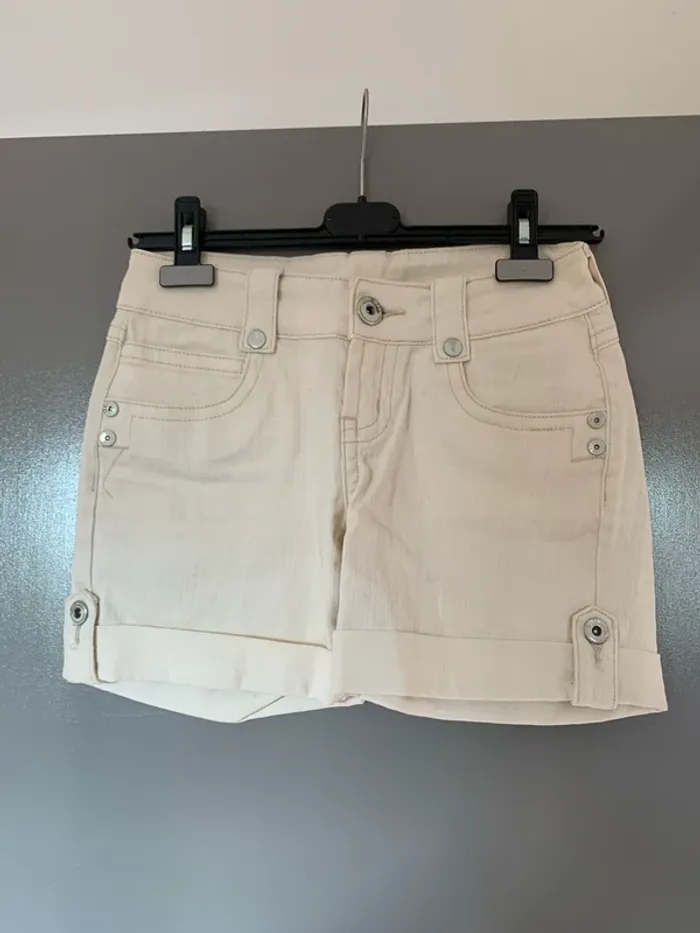 Short jean blanc crème