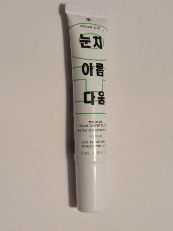 Masque yeux défatigant à l’acide hyaluronique Noon Chi