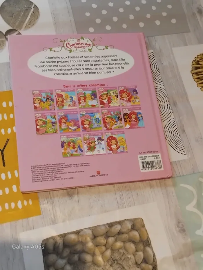 Charlotte aux fraises ma première soirée pyjama - photo numéro 2