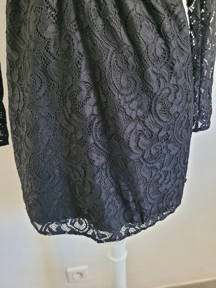 Robe dentelle noire le temps des cerises 34 - photo numéro 3