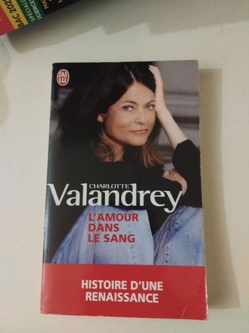 Livre L'amour dans le sang - Charlotte Valandrey