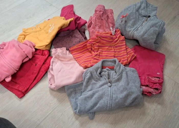 Lot vêtements  fille 12mois - photo numéro 2