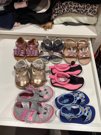 Lot chaussure taille 20