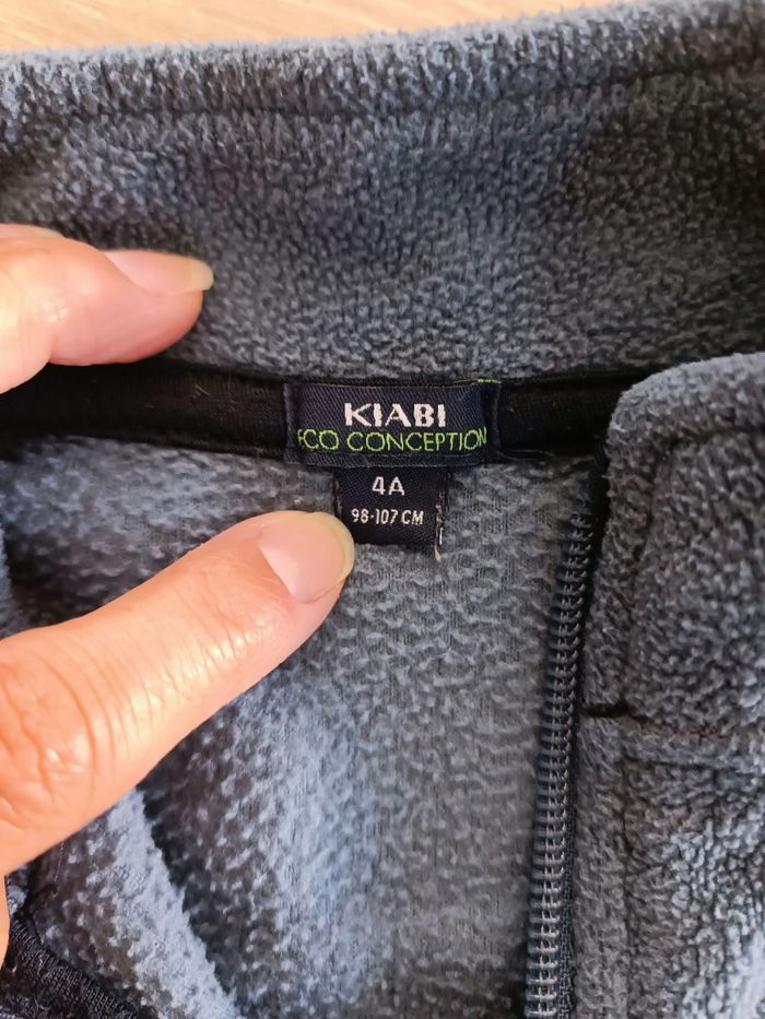 Gilet zip Kiabi 4 ans - photo numéro 3