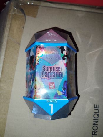Capsule surprise figurine Disney 100