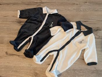Lot 2 pyjamas Sophie la girafe