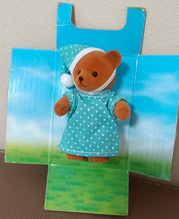 Figurine ours en tenue de nuit simba