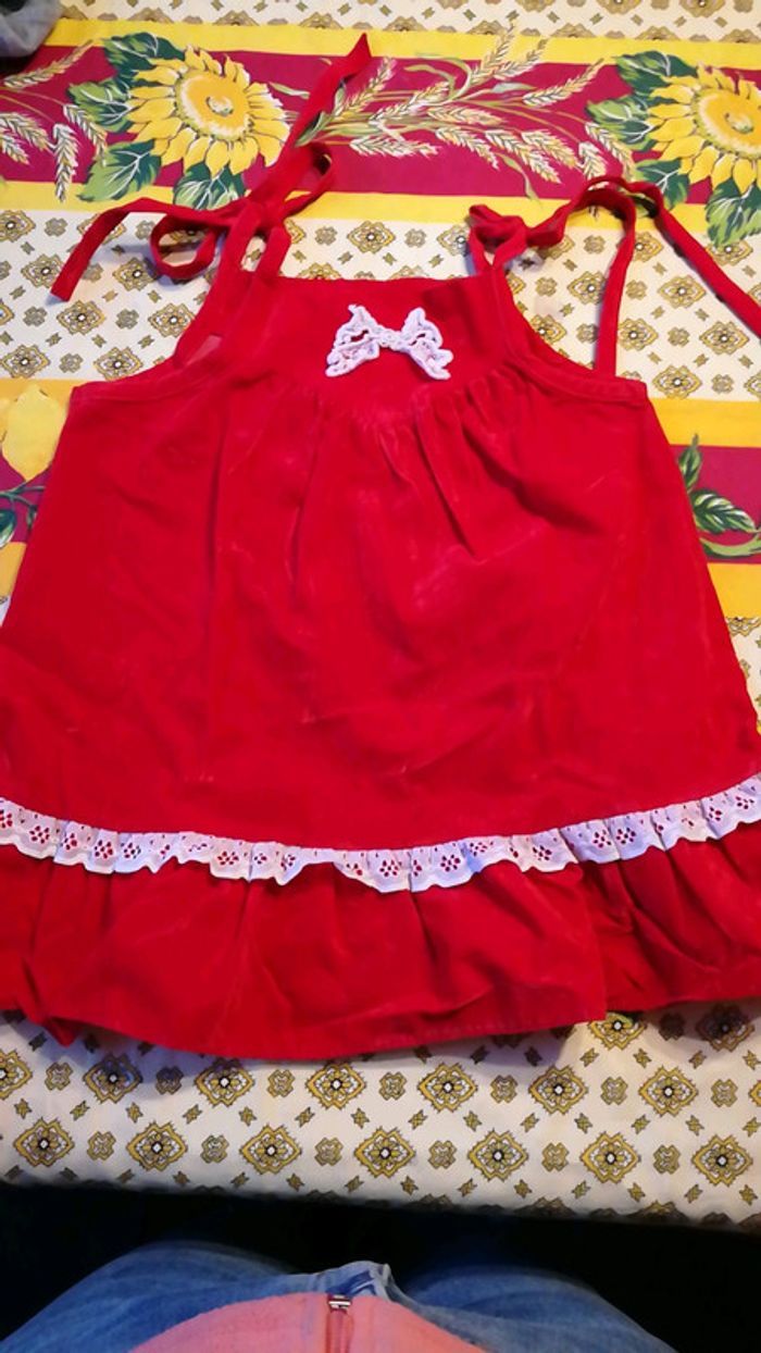 Robe velours rouge