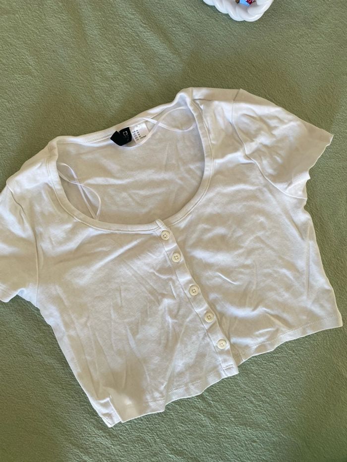 Crop top t-shirt taille M - photo numéro 4