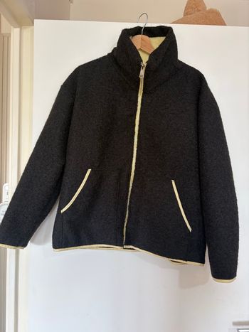 Vends veste, taille unique, jamais portée