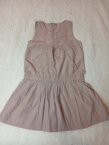 Jolie robe taille 8 ans