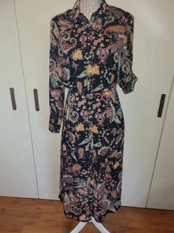 Robe longue fluide classe jamais porté