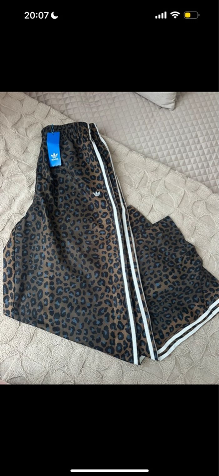 Pantalon Adidas léopard