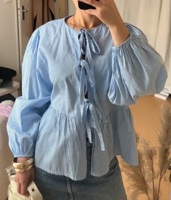 Chemise bouffante à rayures bleue noeuds double sens
