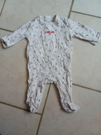 🌹pyjama fin kiabi 3 mois 🌹