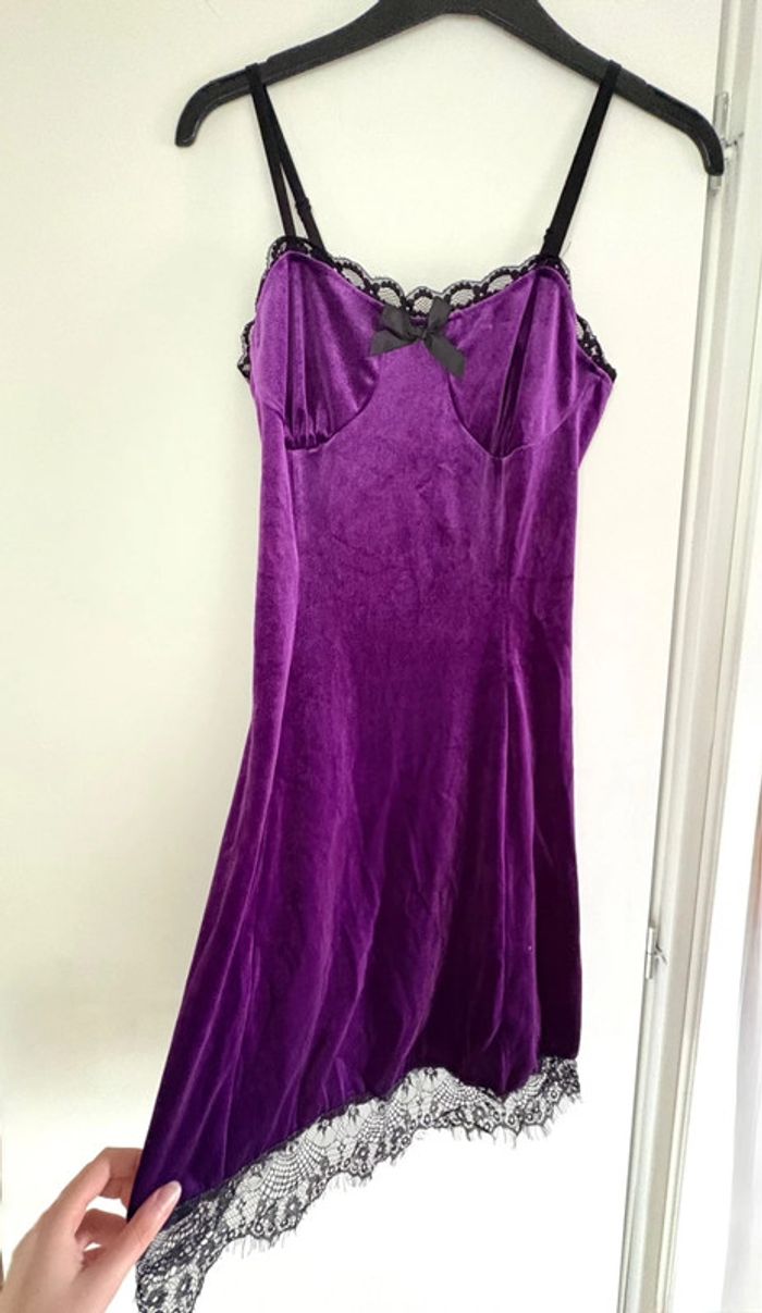 Robe violette goth en velours et dentelle Shein 38 - photo numéro 2