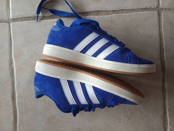 Baskets Grand Court 00s taille 41 1/3