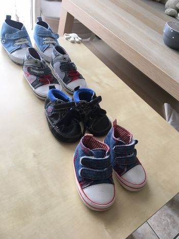 Lot de 4 paires de chaussures bébé