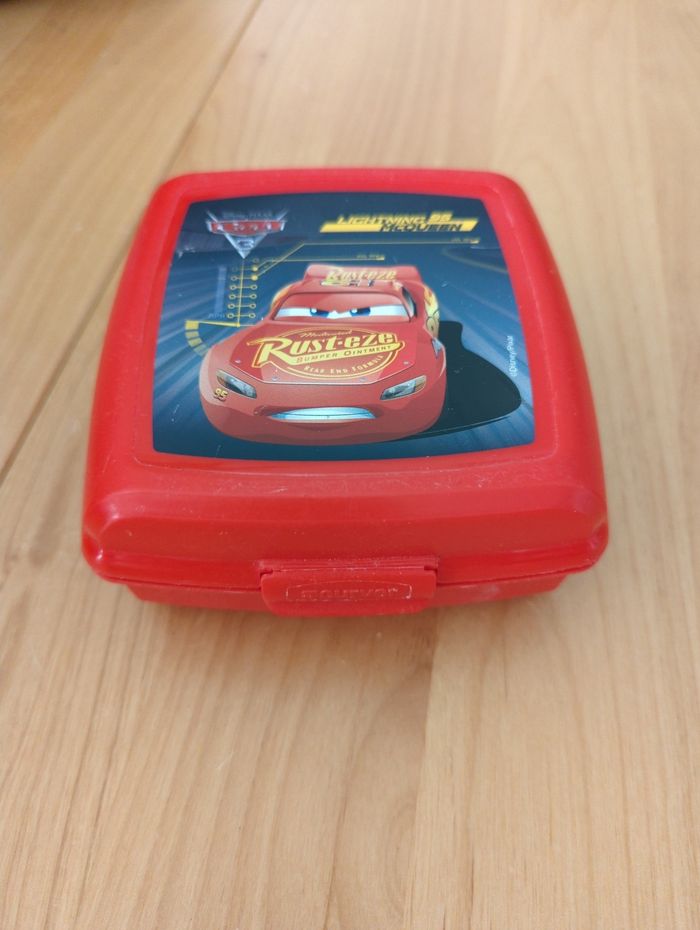 Boite à goûter rouge CARS