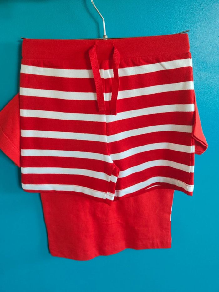 Ensemble short crabe 🦀 - photo numéro 2