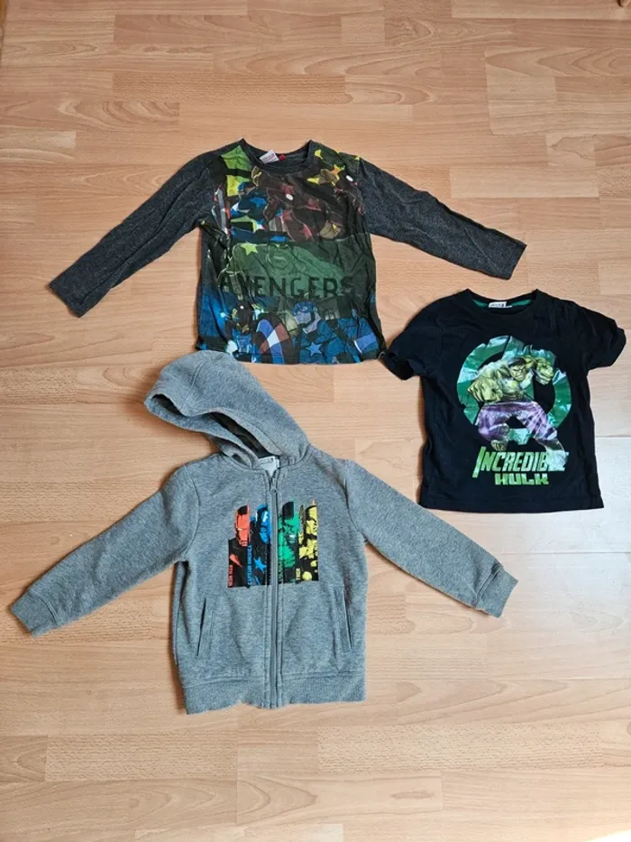 Lot 4 ans garçon 3 vêtements marvel
