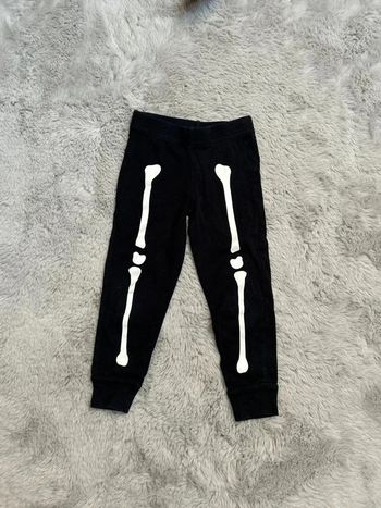 Pantalon noir squelette 4 ans