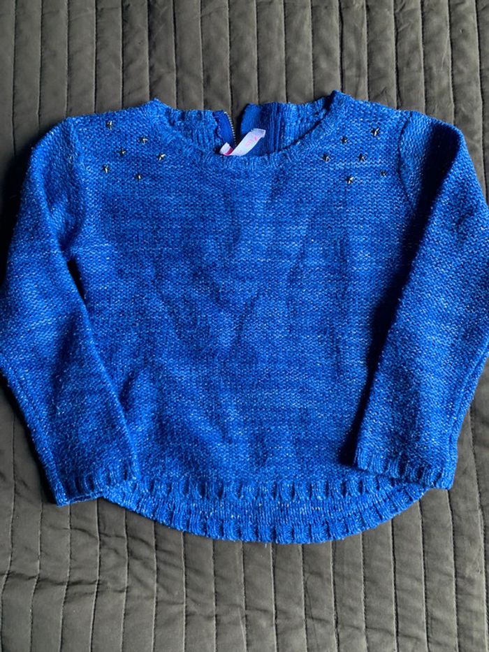 Pull avec étoiles - photo numéro 2