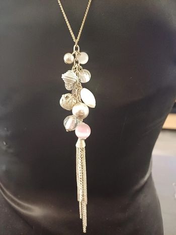 Sautoir perles et pompon