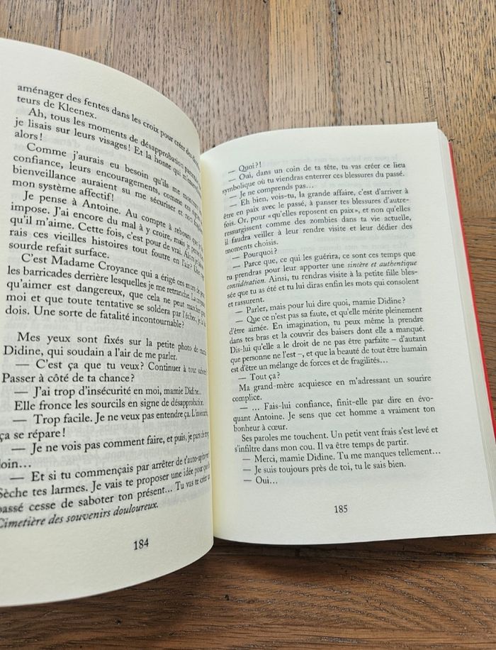 Livre Cupidon à des ailes en carton - photo numéro 3