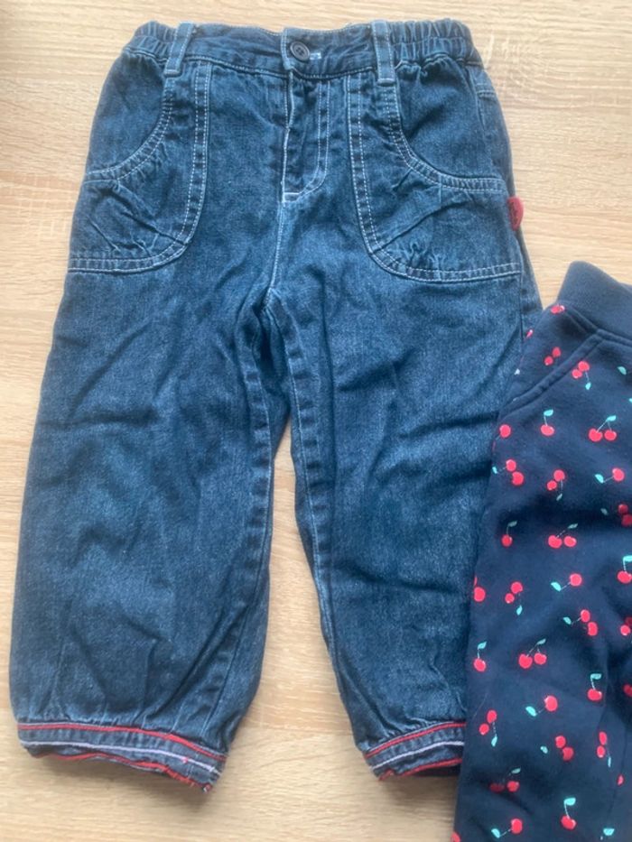 • Lot 2 pantalons ~ 24 mois/ 2 ans • - photo numéro 4