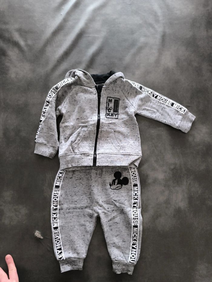 Ensemble Mickey