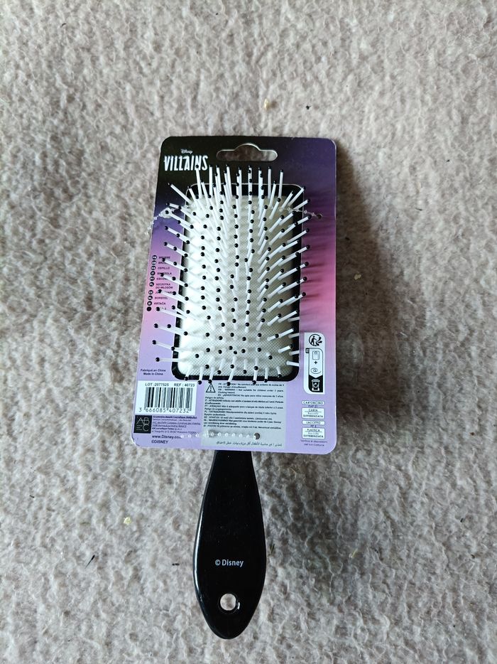 Brosse a cheveux Cruella neuve - photo numéro 2