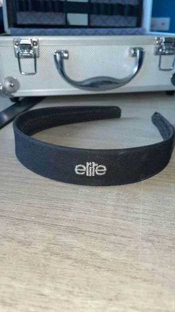 Serre tête