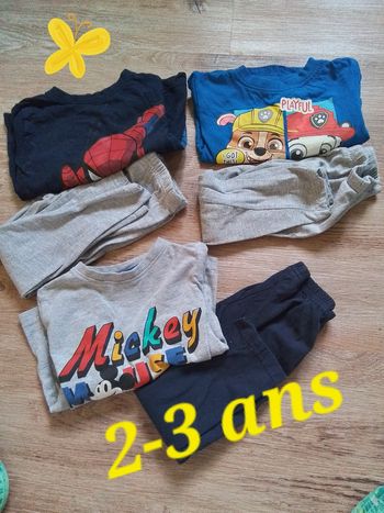 Pyjamas garçon 2-3 ans bon état 
