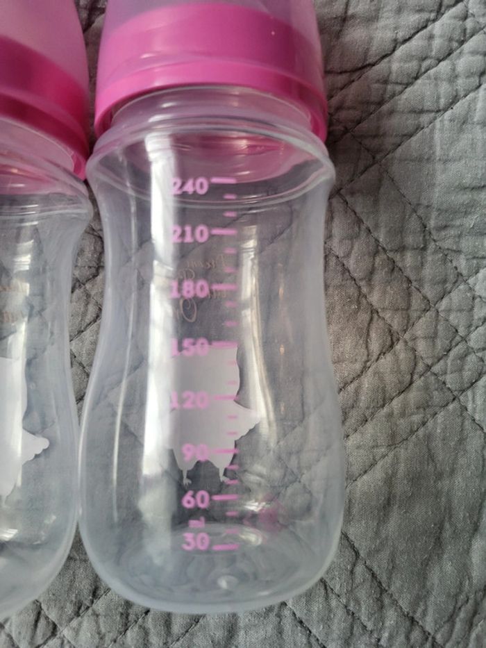 2 biberons roses - photo numéro 4