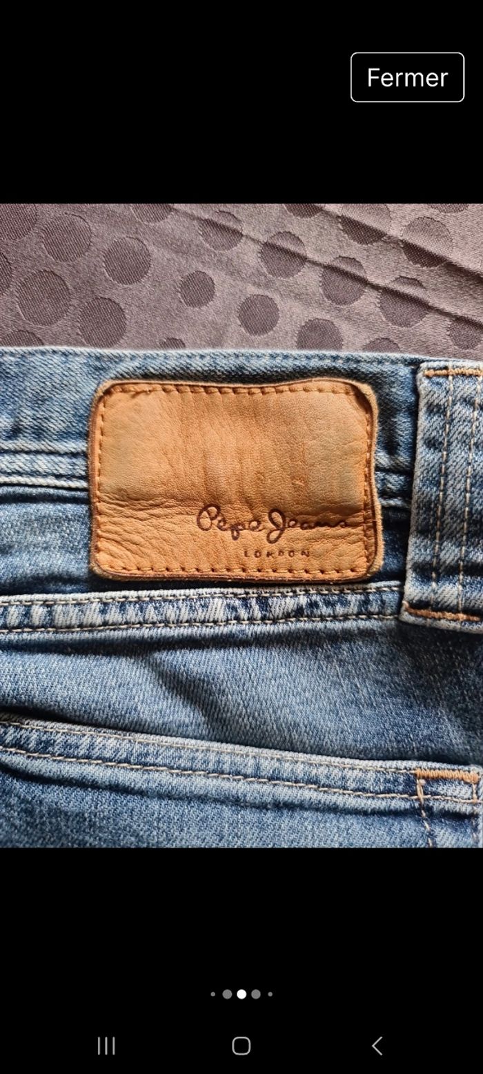Jean taille W28L32 (M) - photo numéro 4
