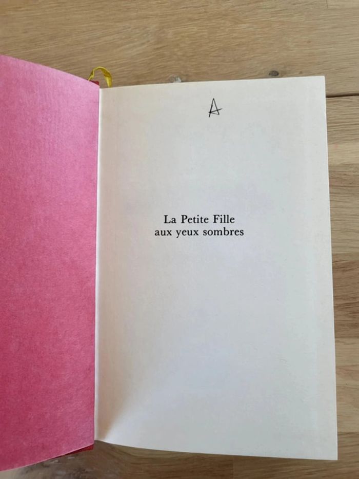 Livre La petite fille aux yeux sombres de Marcel Pagnol édition 1984 - photo numéro 8