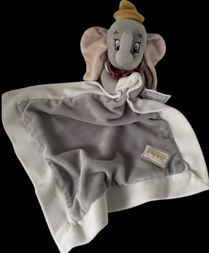 ❤️ Doudou Plat Dumbo Disney Nicotoy Simba Toys Éléphant Gris Mouchoir