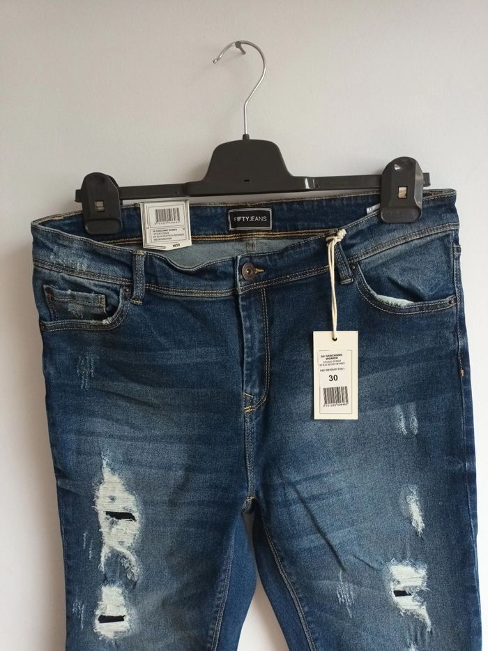 Jean femme taille 30 US - photo numéro 3