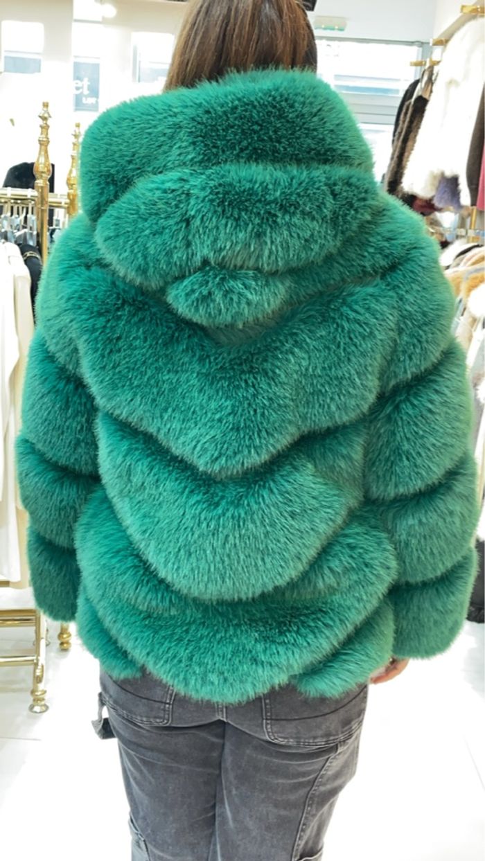 Fourrure femme - photo numéro 4