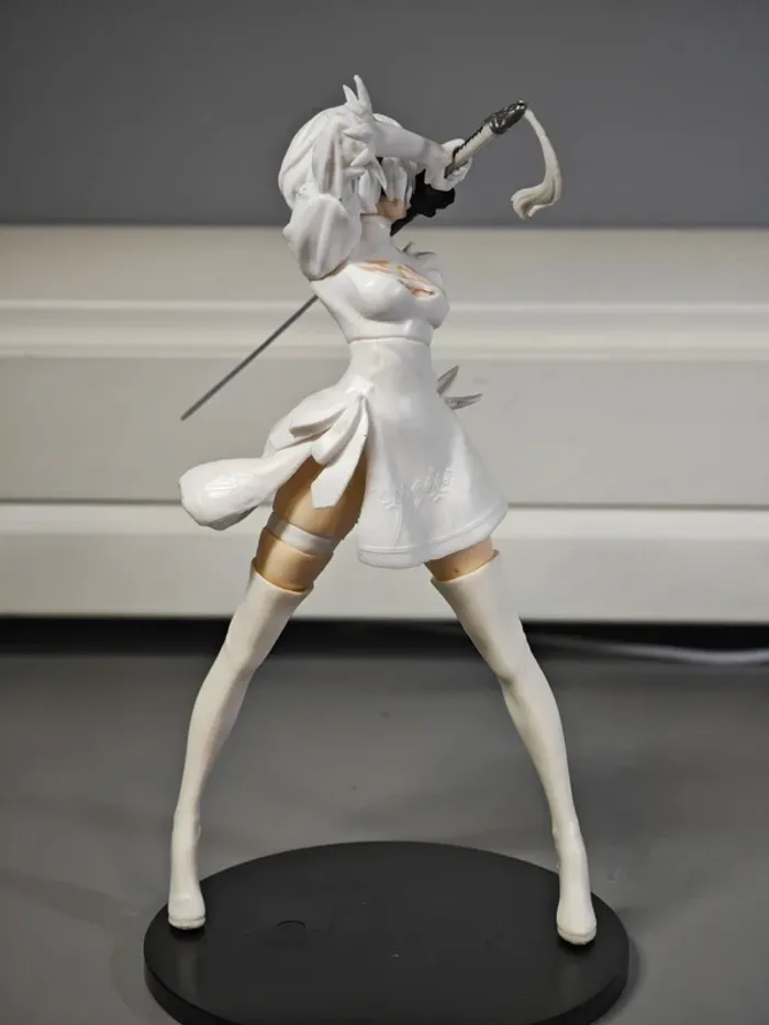 Figurine Nier Automata : 2B White Edition 17cm neuve avec boîte - photo numéro 4
