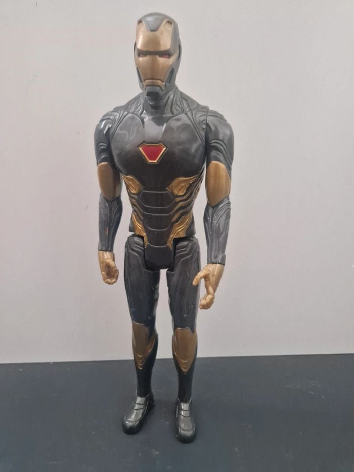 Figurine hasbro Iron man noir - photo numéro 3