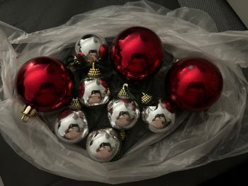 boule de noel rouge et argent