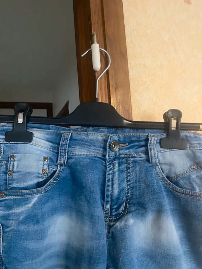 Bermuda en jean garçon – Taille 10 ans – Style & confort 👦💙 - photo numéro 3