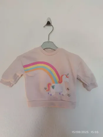 pull licorne bébé fille 3/6 mois très bonne état