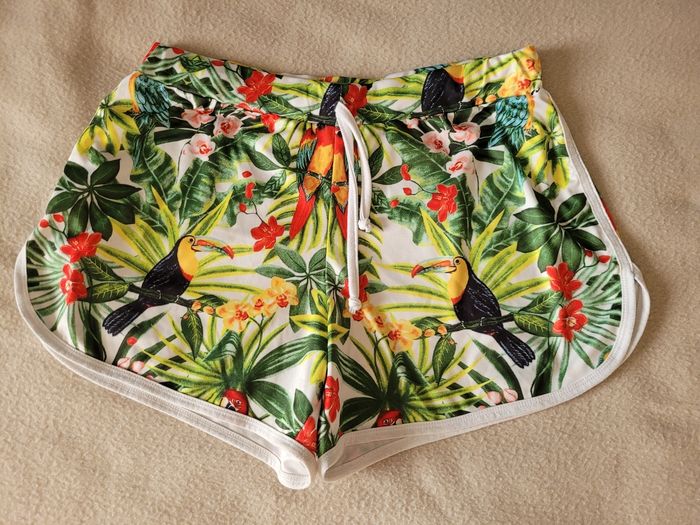 Short Hawaii taille 3, 40 - photo numéro 2