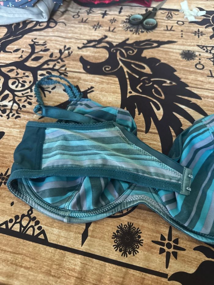 Soutien gorge bleu - photo numéro 5